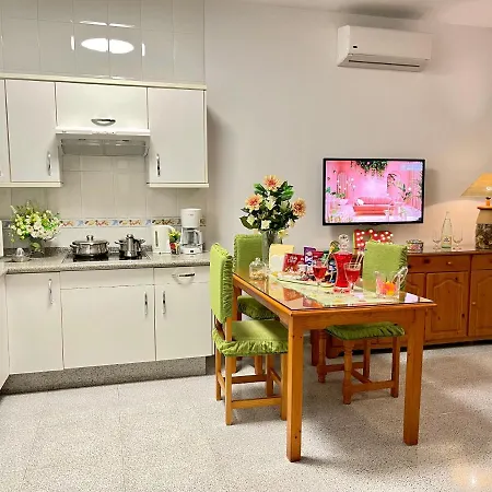 Emycanarias Homes Vecindario * Vecindario (Gran Canaria)